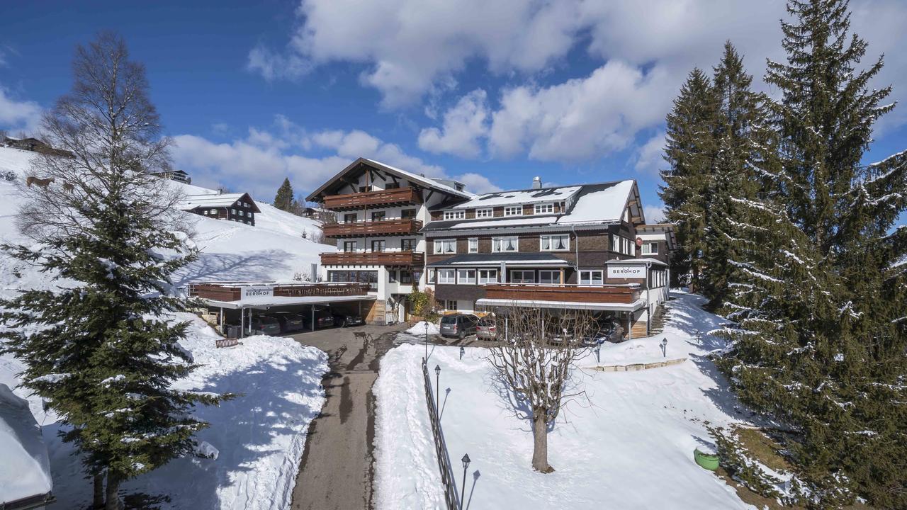 Der Berghof Aparthotel Hirschegg  Bagian luar foto