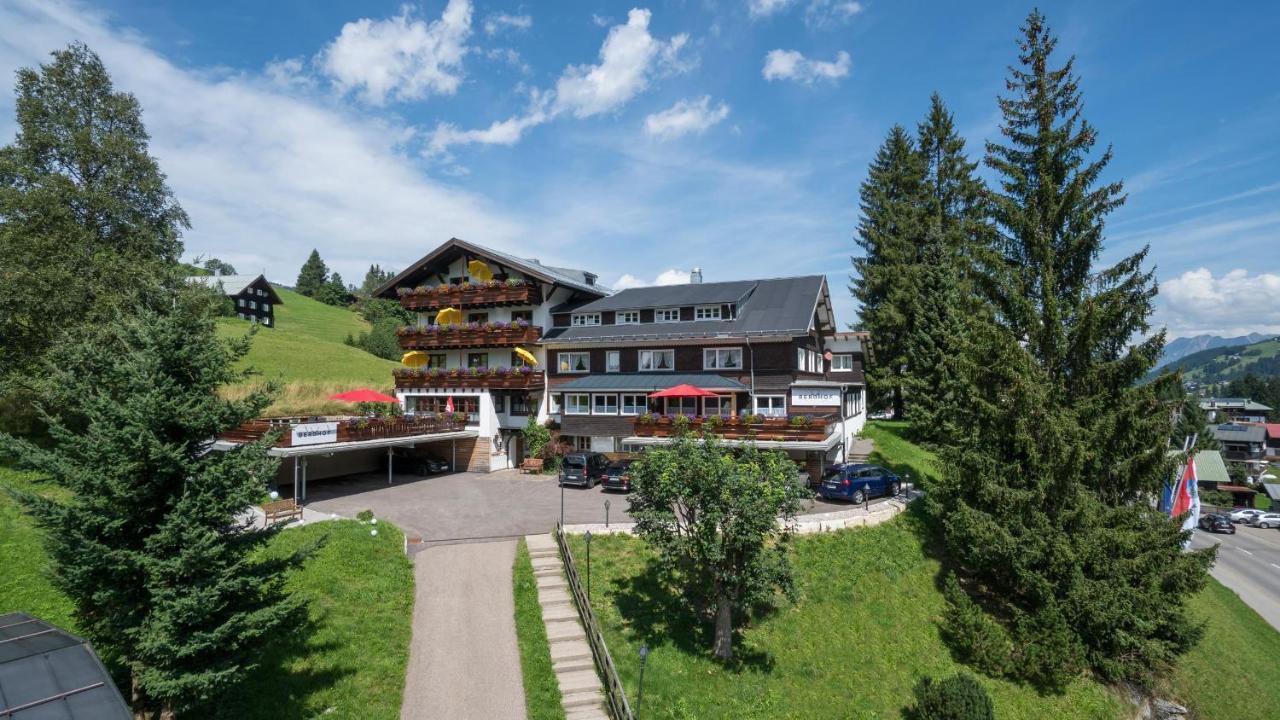 Der Berghof Aparthotel Hirschegg  Bagian luar foto