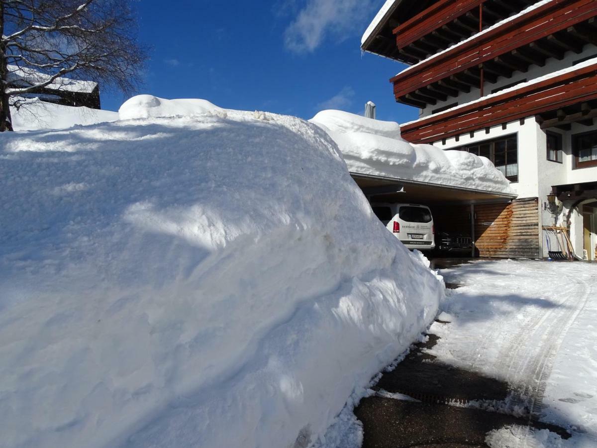 Der Berghof Aparthotel Hirschegg  Bagian luar foto